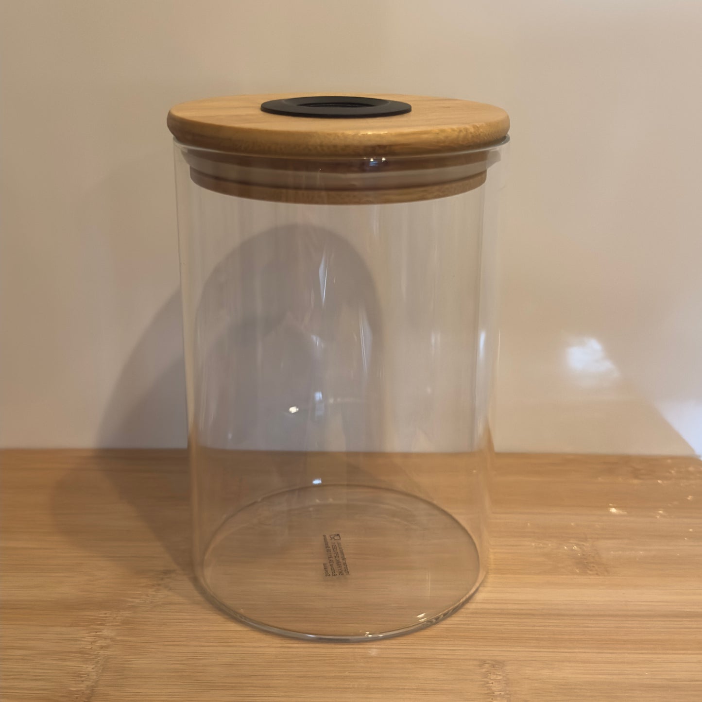 Vorratsdose aus Glas mit Hygrometer